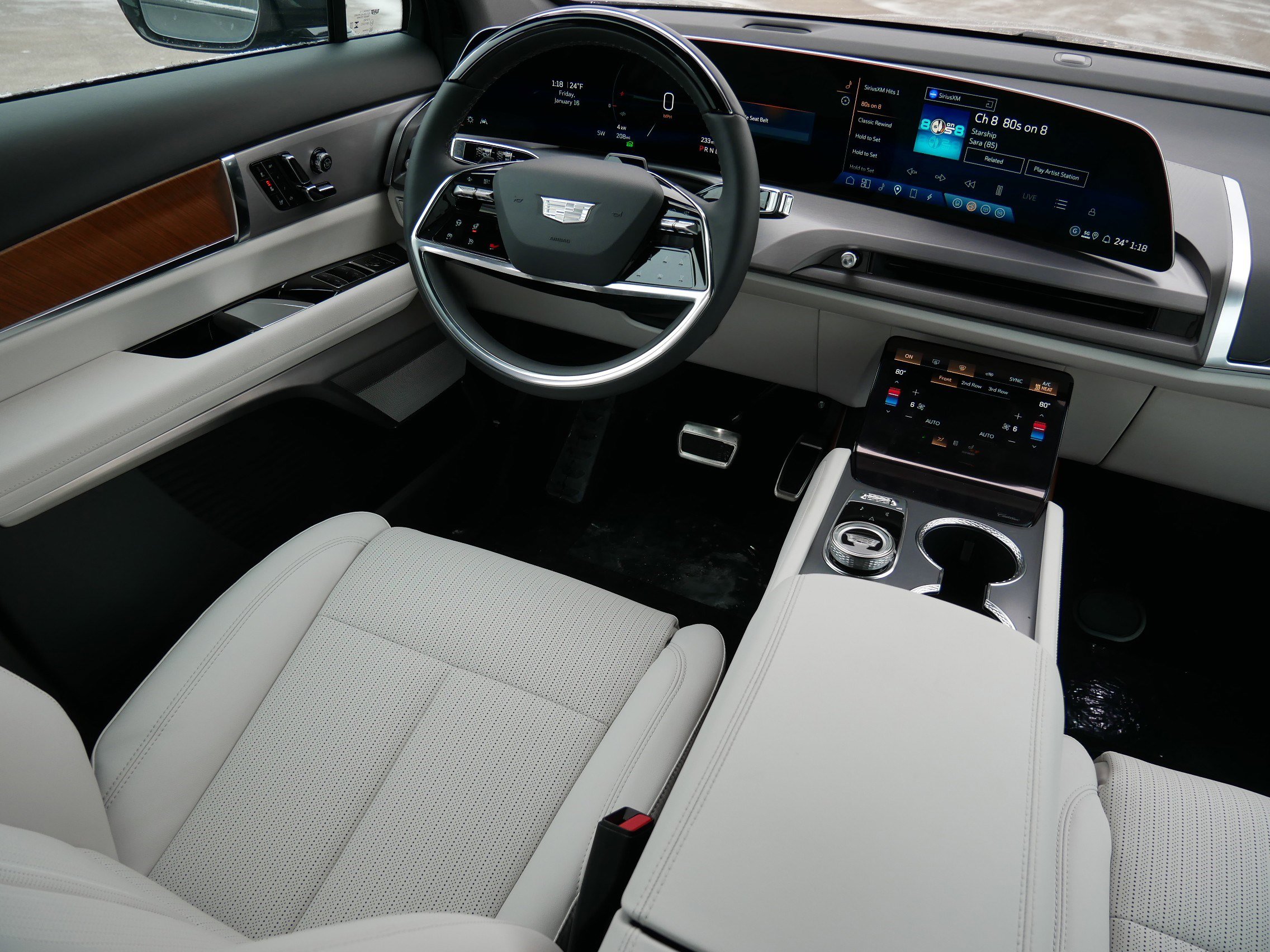 New 2026 Cadillac Vistiq Sport image 7