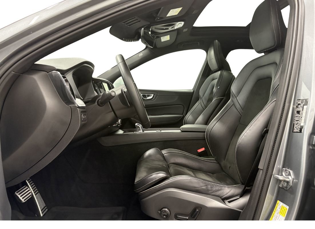 Used 2019 Volvo XC60 T8 R-Design w/ Advanced Package image 11