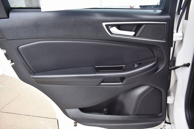 Used 2015 Ford Edge SEL w/ Equipment Group 201A image 34