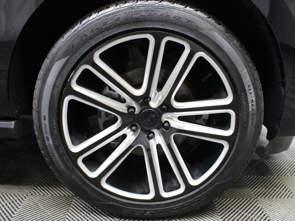 Used 2019 Lincoln Navigator Reserve AWD/4WD image 10
