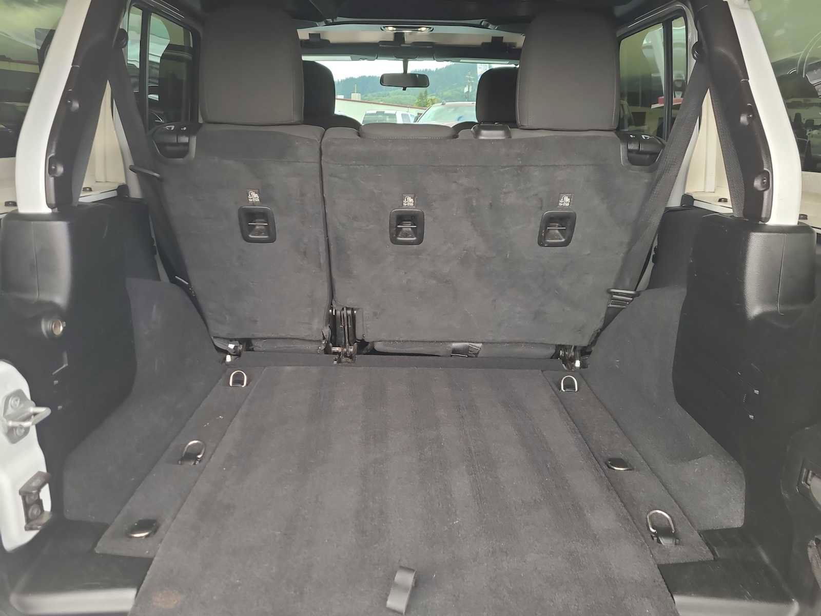 Used 2020 Jeep Wrangler Unlimited Sport S image 27