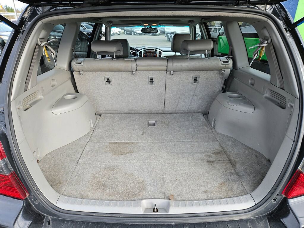 Used 2007 Toyota Highlander 4WD V6 w/ 3rd Row image 9