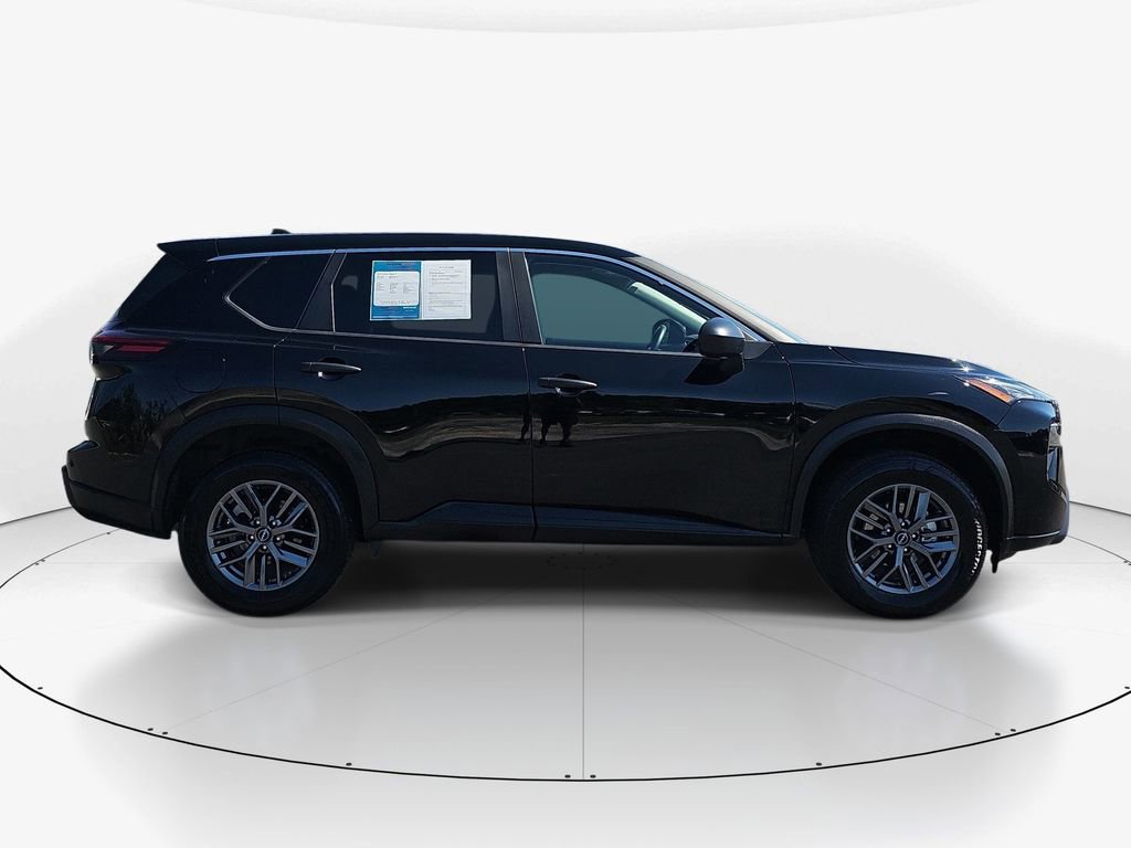 Used 2024 Nissan Rogue S FWD image 5
