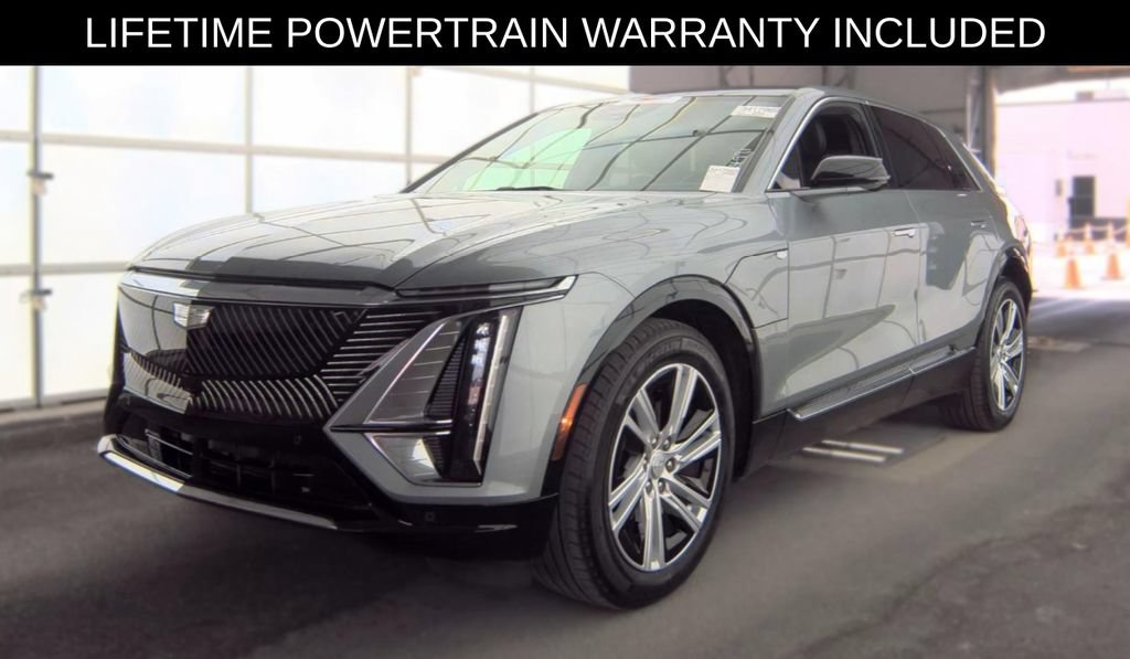 Used 2024 Cadillac Lyriq Tech RWD image 2