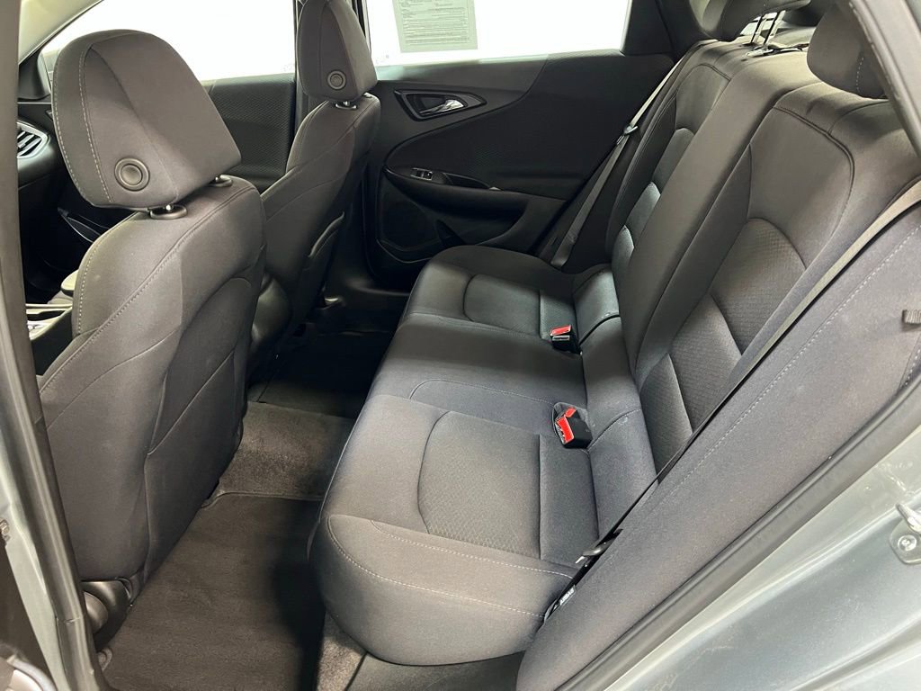Used 2025 Chevrolet Malibu LS image 27
