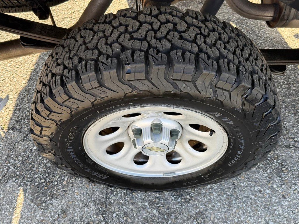 Used 2008 Chevrolet Silverado 1500 W/T image 32
