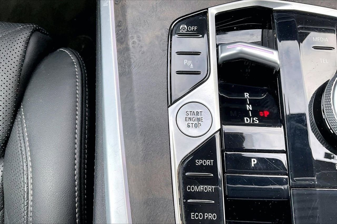 Used 2024 BMW X5 xDrive40i AWD/4WD image 29