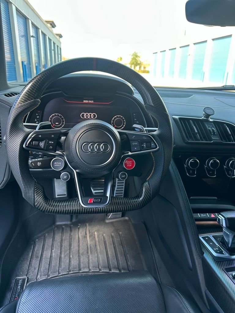 Used 2017 Audi R8 V10 plus image 24