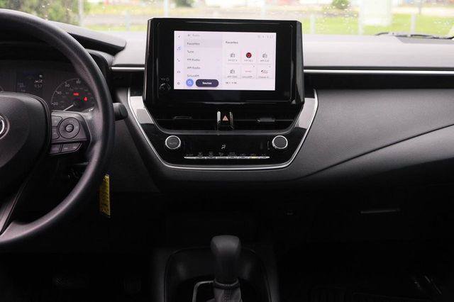 Used 2024 Toyota Corolla LE FWD image 21
