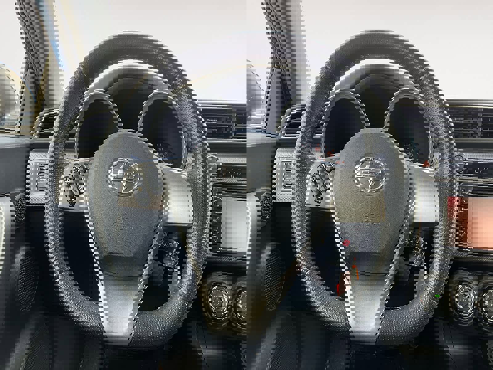 Used 2015 Scion tC FWD image 14