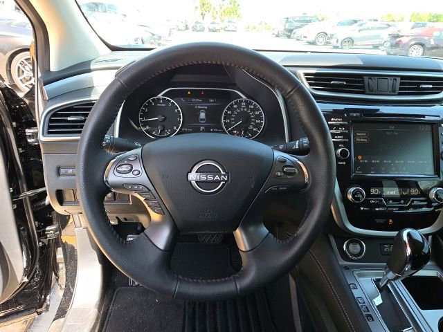 Used 2024 Nissan Murano SV w/ SV Midnight Edition Package image 15