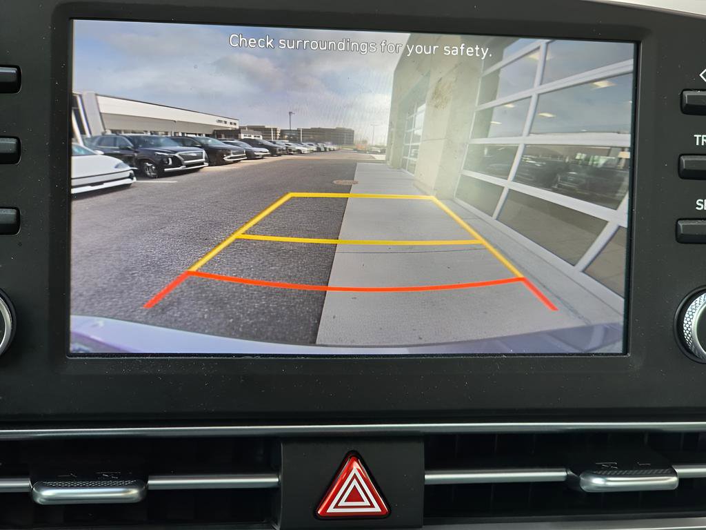 Used 2023 Hyundai Elantra SEL image 29