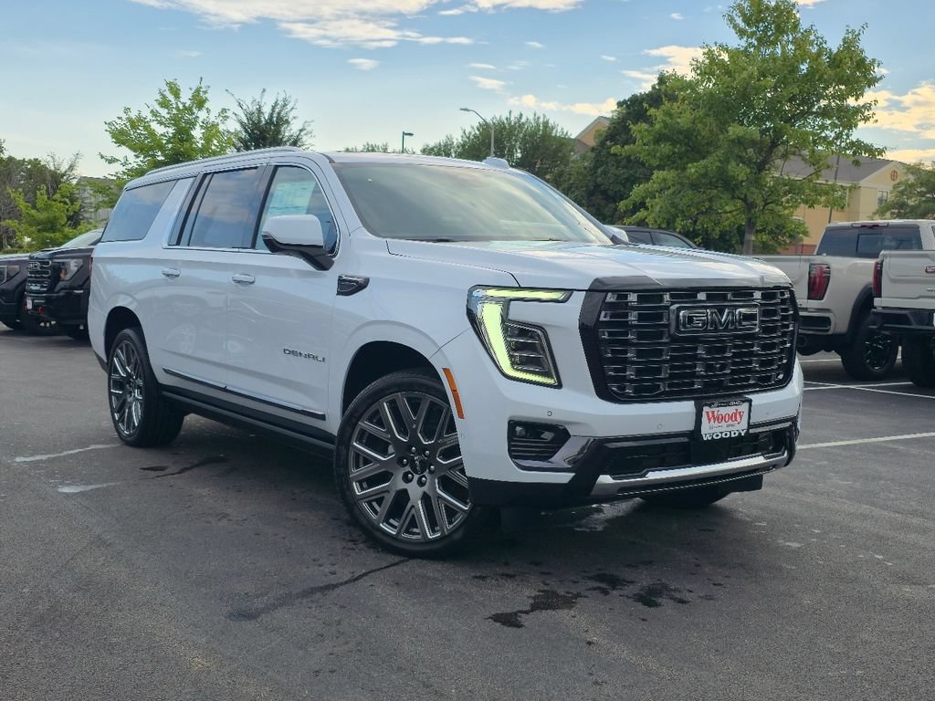New 2026 GMC Yukon XL Denali Ultimate AWD/4WD image 2