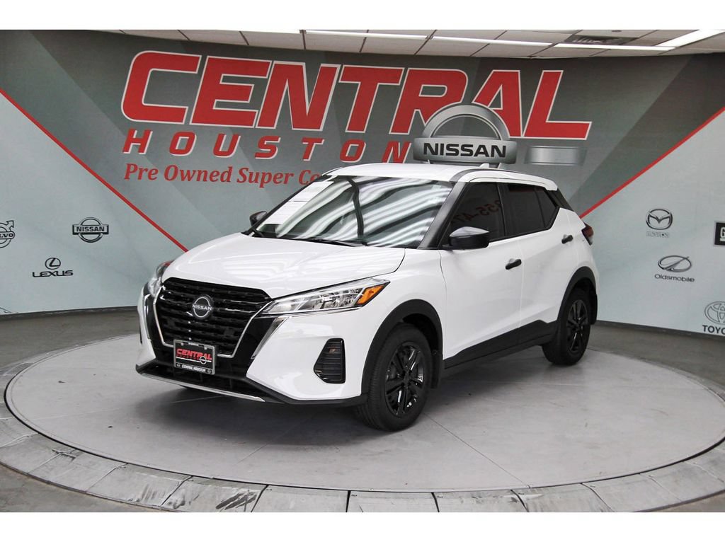 Certified 2025 Nissan Kicks Play S FWD image 2