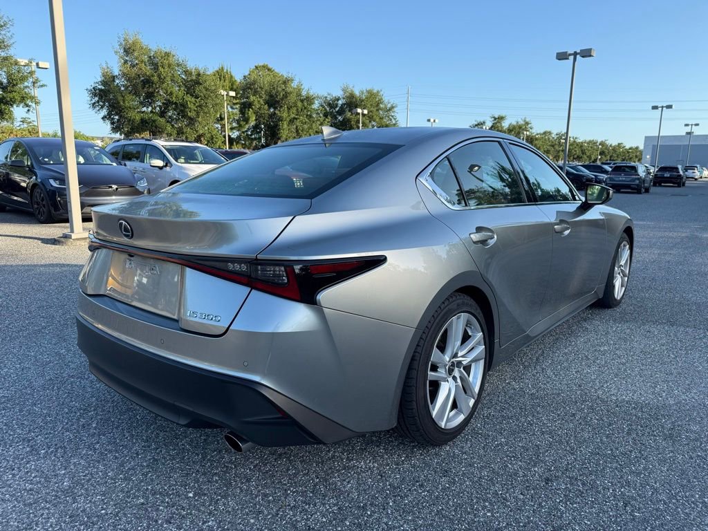 Used 2021 Lexus IS 300 w/ Comfort Package image 9