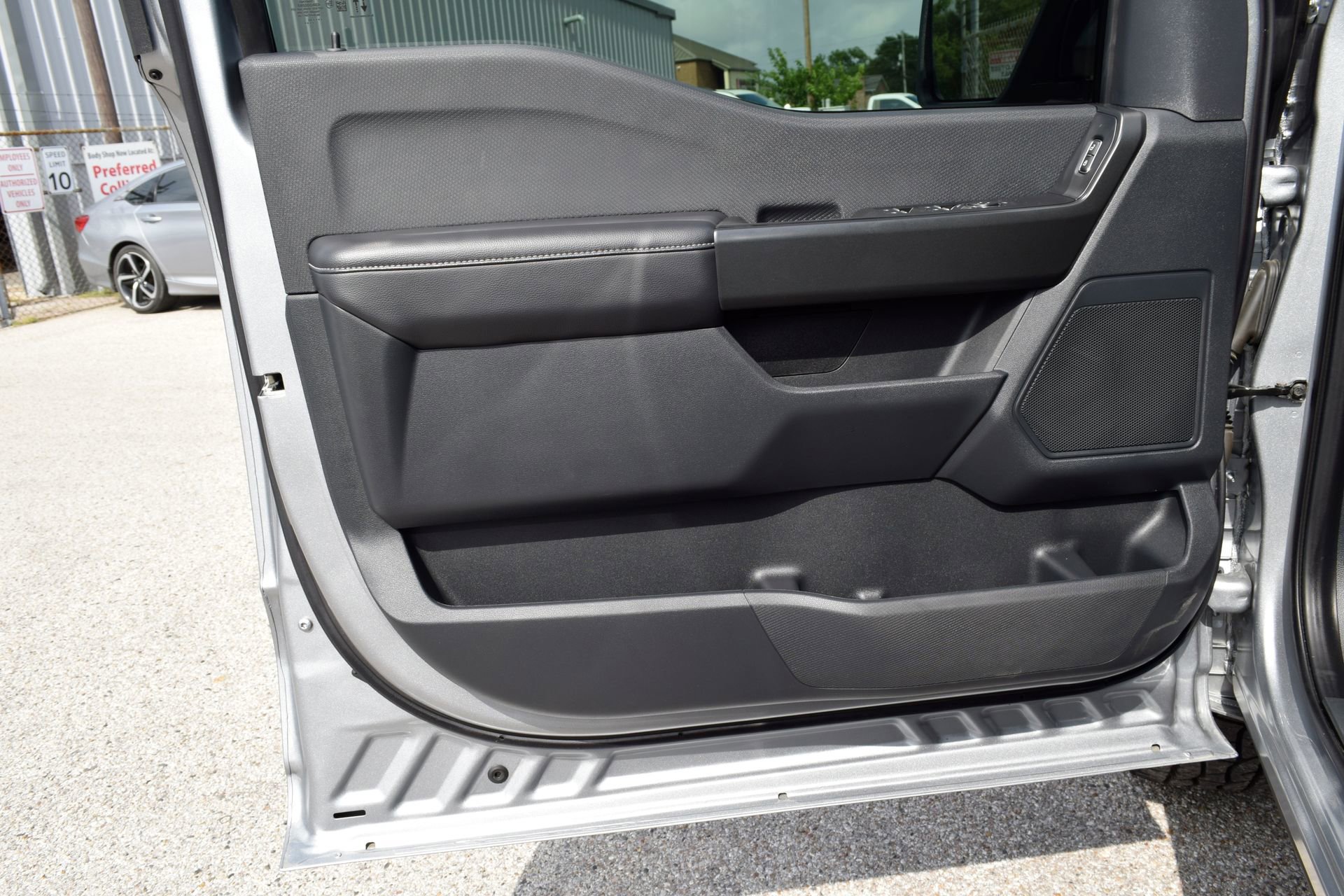 Used 2025 Ford F150 STX RWD image 19