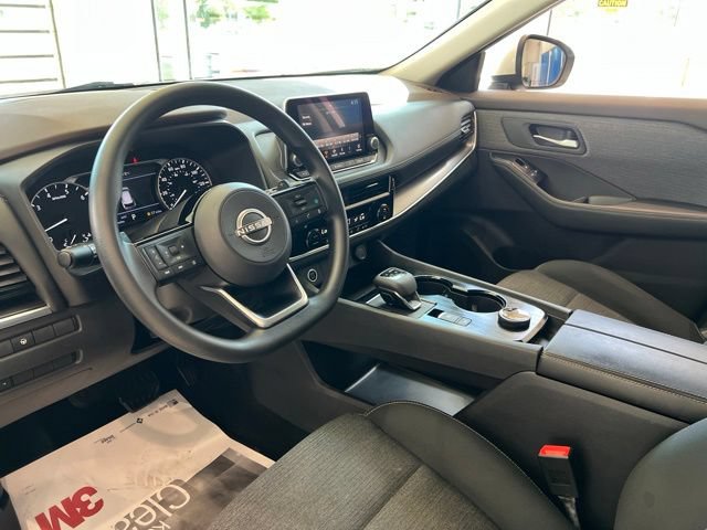 Used 2022 Nissan Rogue SV AWD/4WD image 12