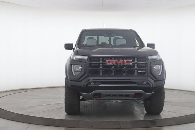Used 2024 GMC Canyon AT4X AWD/4WD image 12
