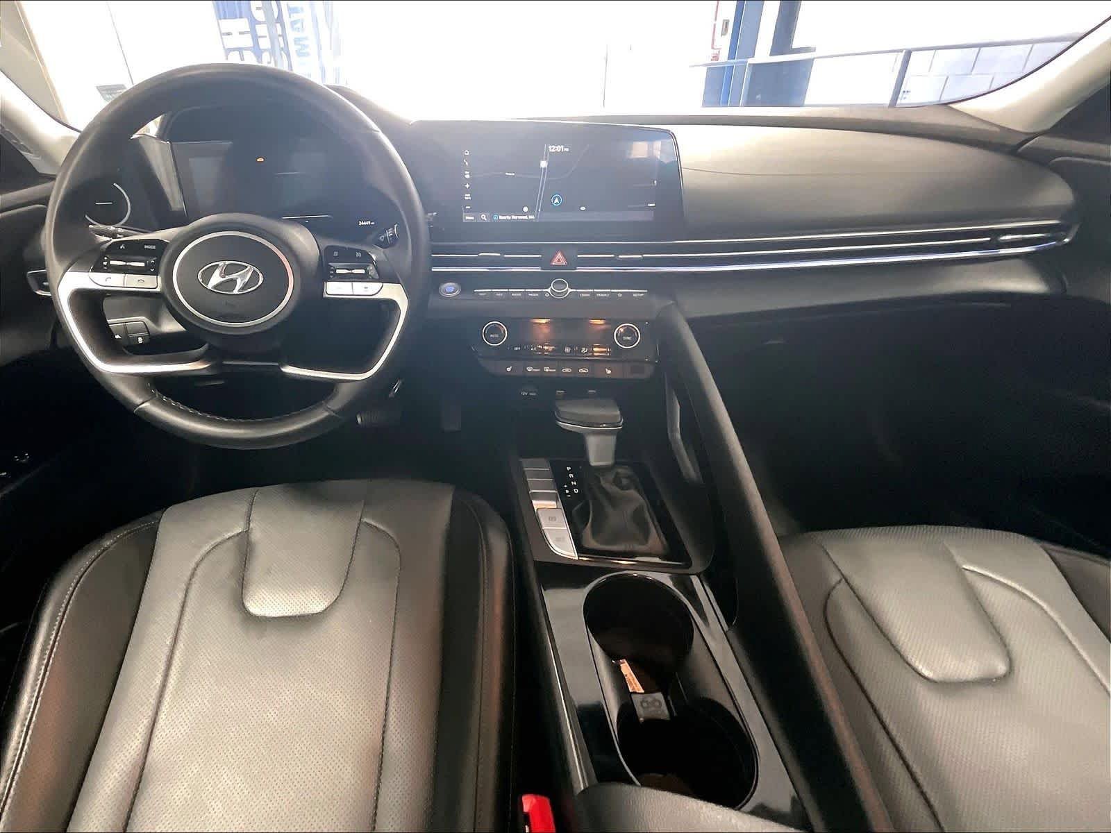 Certified 2023 Hyundai Elantra Limited FWD image 21