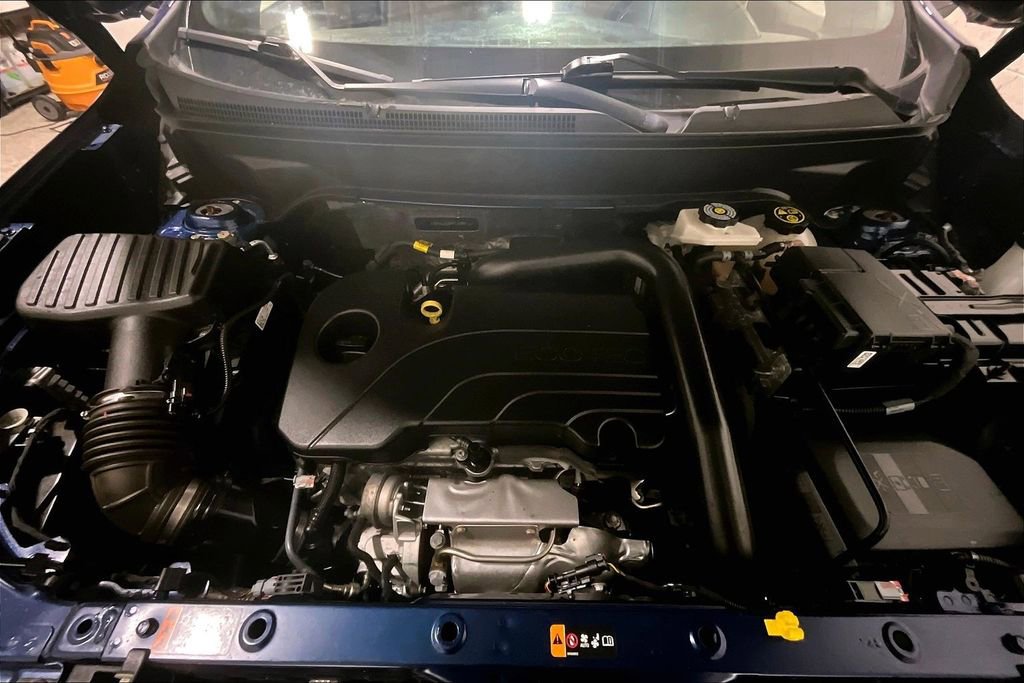 Used 2023 Chevrolet Equinox Premier image 29