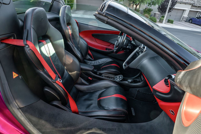 Used 2018 McLaren 570S Spider RWD image 36