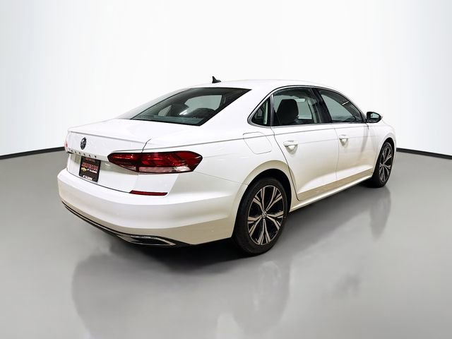 Used 2021 Volkswagen Passat 2.0T SE image 7