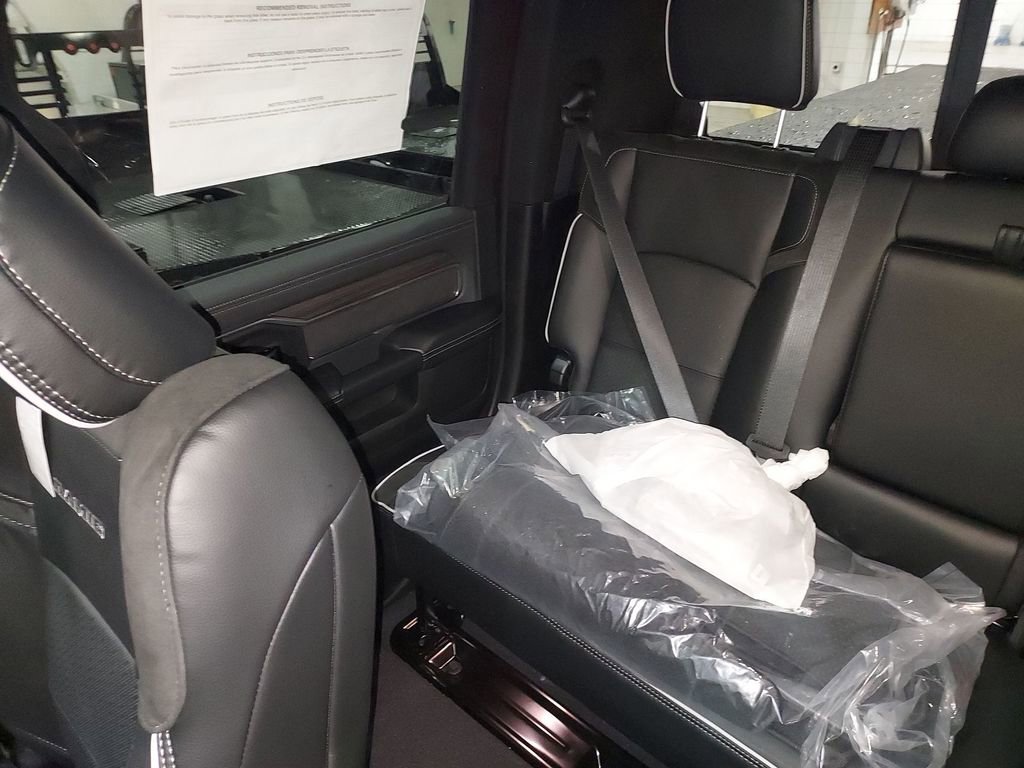 New 2026 RAM 2500 Laramie AWD/4WD image 13