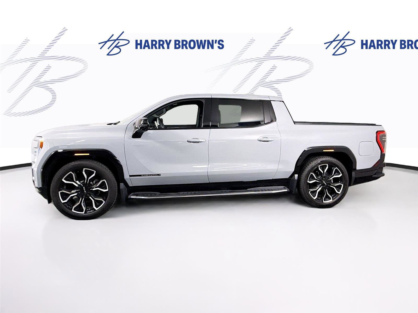 Used 2025 GMC Sierra EV Denali image 30