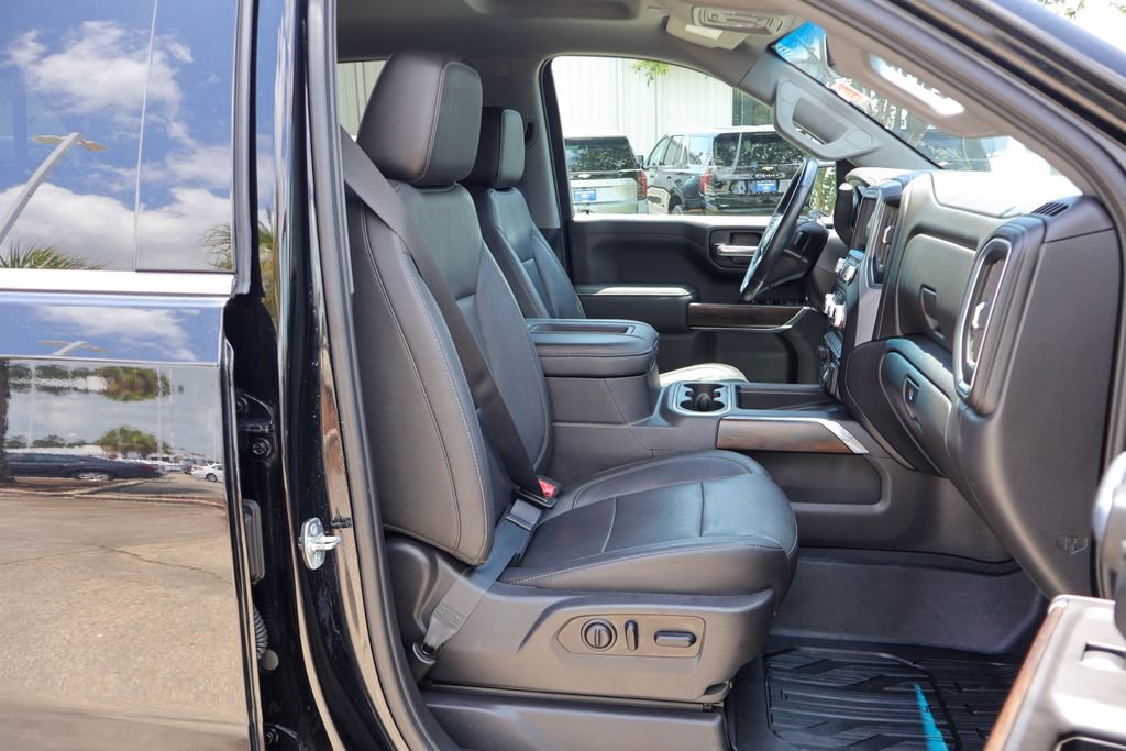 Used 2019 GMC Sierra 1500 SLT w/ SLT Premium Plus Package RWD image 9