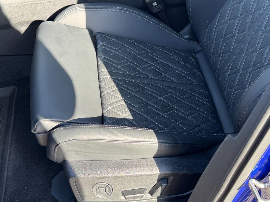 New 2025 Audi SQ5 Premium Plus image 18
