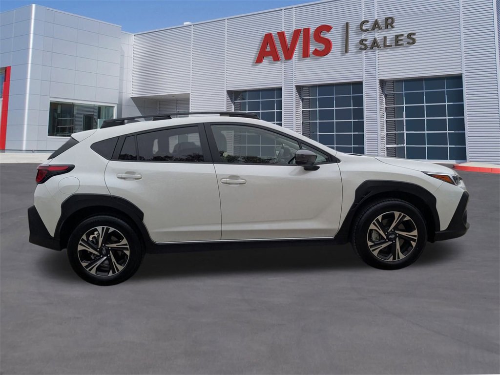 Used 2024 Subaru Crosstrek 2.0i Premium image 5