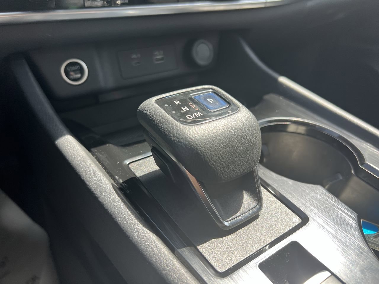 Used 2022 Nissan Rogue SV FWD image 26