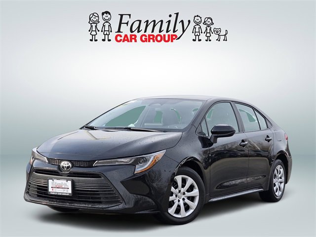 Used 2024 Toyota Corolla LE image 1