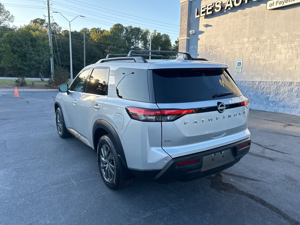 Used 2022 Nissan Pathfinder SV w/ Cargo Package image 5