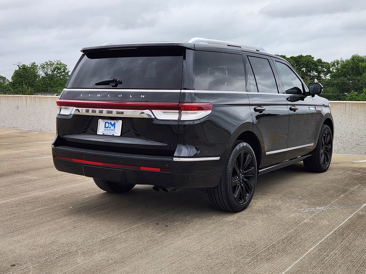 Used 2023 Lincoln Navigator Reserve AWD/4WD image 6