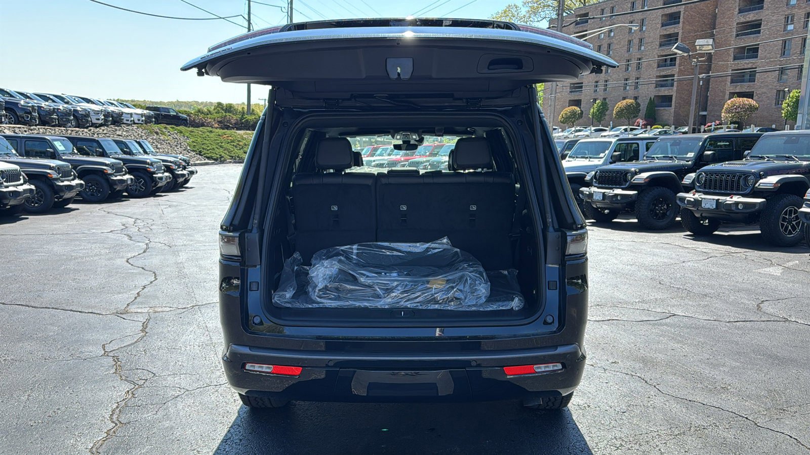 New 2026 Jeep Grand Wagoneer 4WD image 6