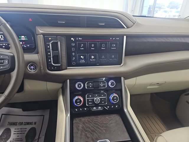 Used 2023 GMC Yukon XL Denali AWD/4WD image 17