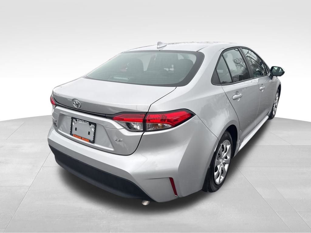 Used 2026 Toyota Corolla LE image 5