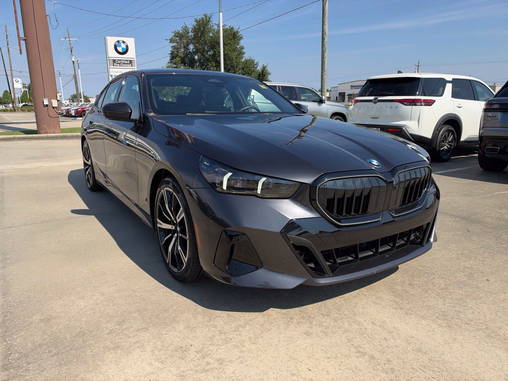 Certified 2026 BMW 530i w/ M Sport Package RWD image 7