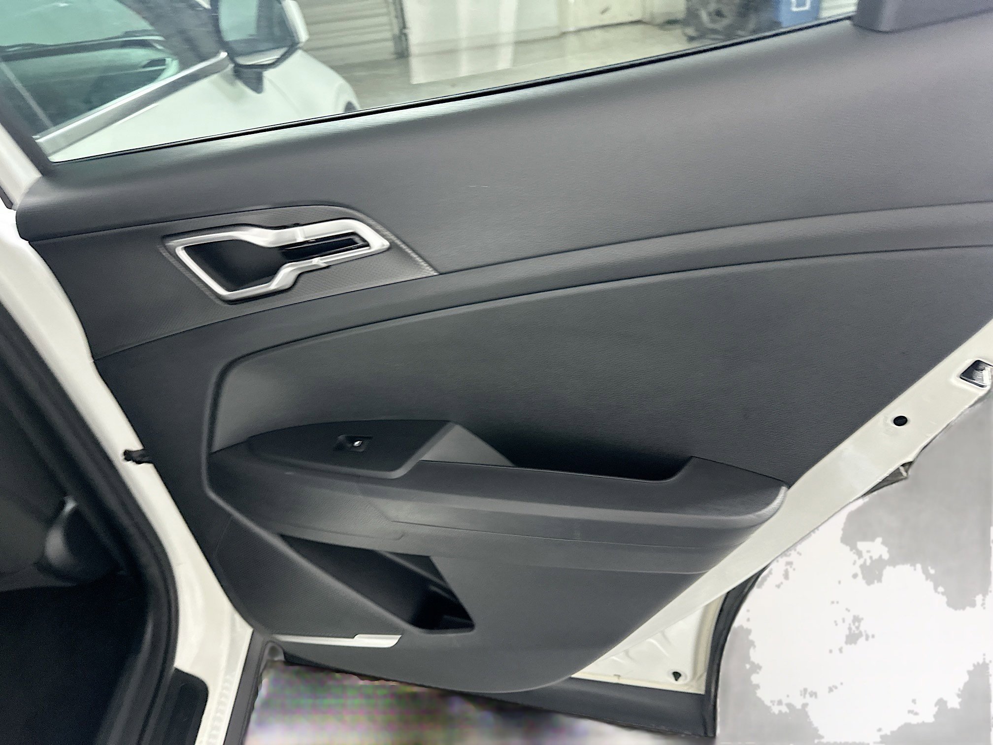 Used 2024 Kia Sportage LX image 28