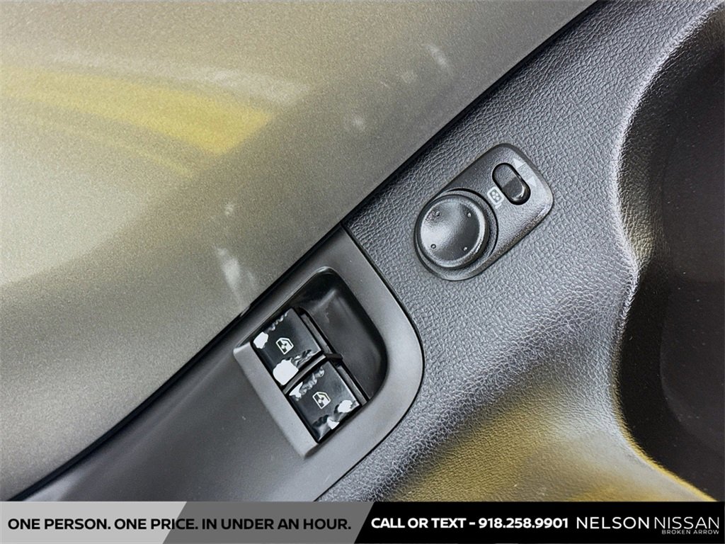 Used 2010 Chevrolet Camaro SS w/ RS Package image 16