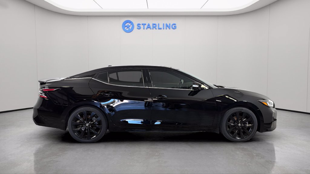 Used 2022 Nissan Maxima SR w/ Sport Mat Group FWD image 13