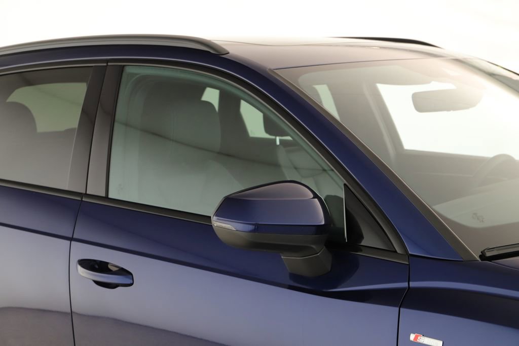 Certified 2025 Audi Q3 2.0T Premium w/ Convenience Package image 35