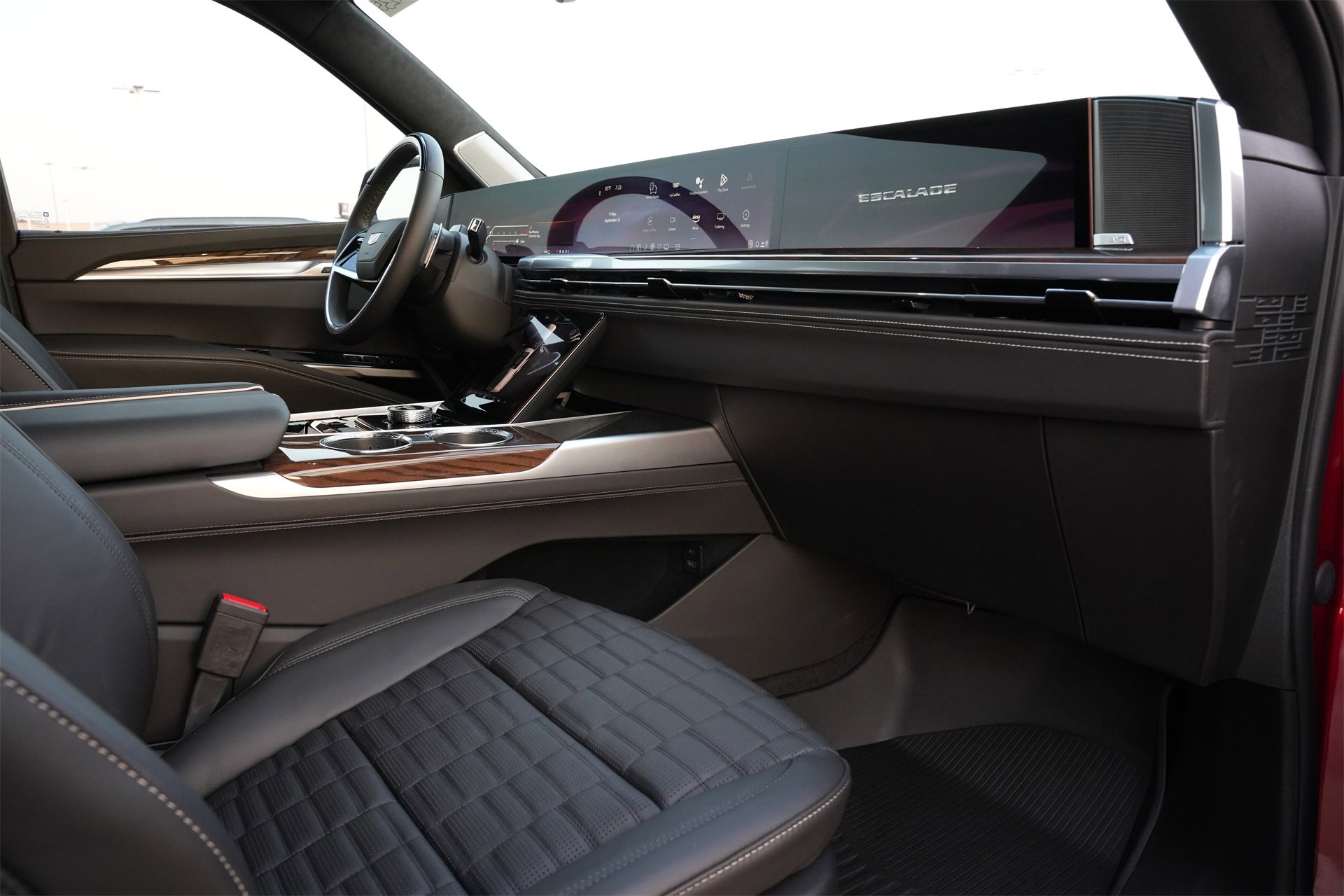 New 2025 Cadillac Escalade Sport Platinum w/ LPO, ONYX Package image 24