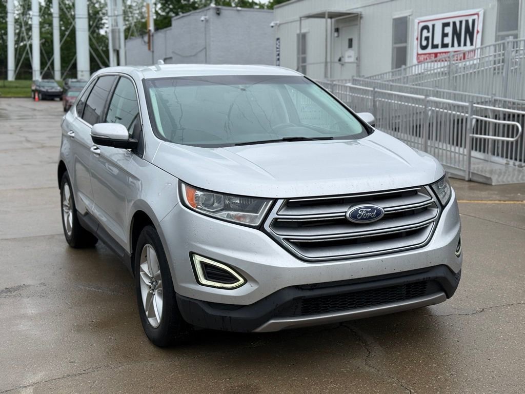 Used 2016 Ford Edge SEL w/ Equipment Group 201A AWD/4WD image 4