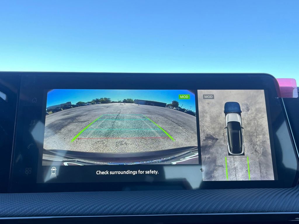 New 2026 Nissan Kicks SR image 9