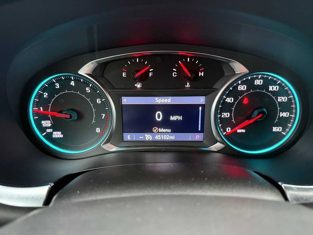 Used 2023 Chevrolet Traverse RS image 49