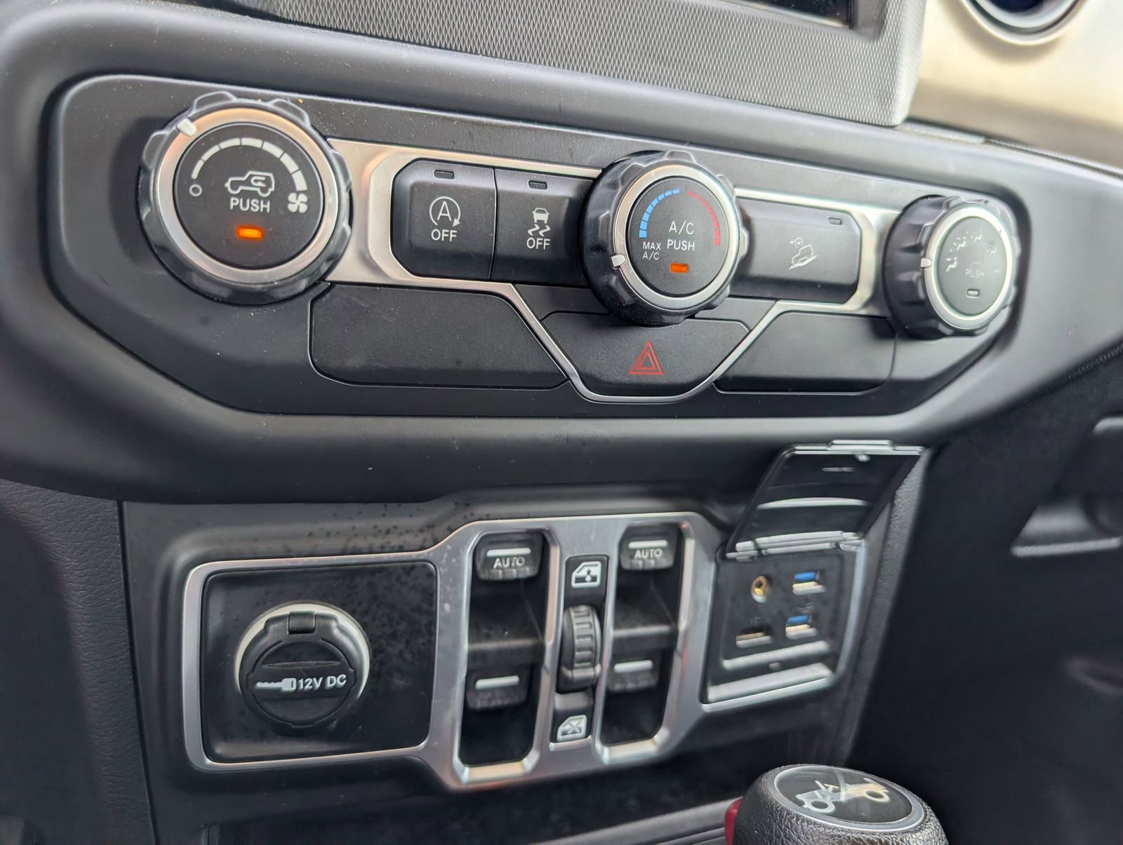 Used 2018 Jeep Wrangler Unlimited Sport S image 20