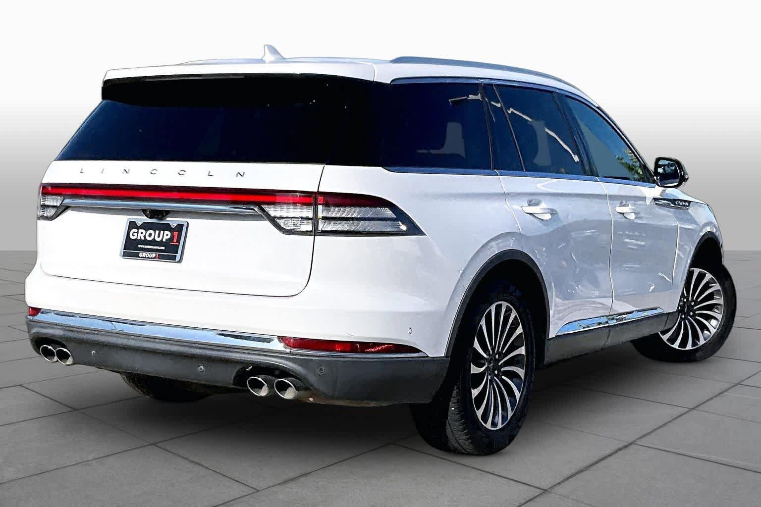 Used 2020 Lincoln Aviator Reserve w/ Equipment Group 201A RWD image 12