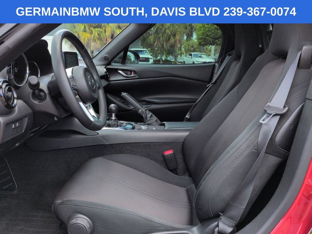 Used 2021 MAZDA MX-5 Miata Sport RWD image 17